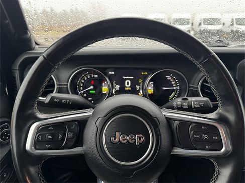 Certified 2022 Jeep Wrangler Unlimited Sahara w/ Cold Weather Group image 22