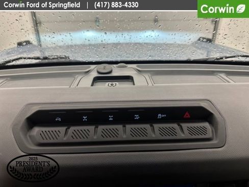 Certified 2025 Ford Bronco Badlands AWD/4WD image 31