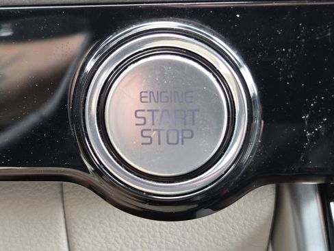 Used 2022 Kia Carnival SX FWD image 38