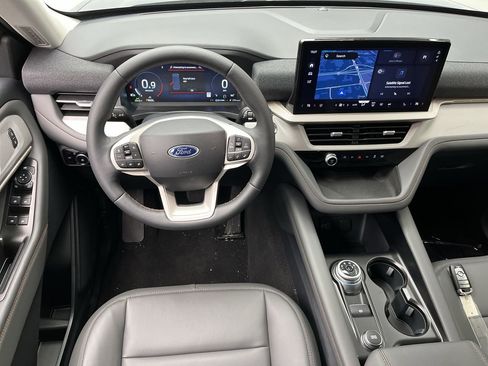 New 2026 Ford Explorer Active w/ Active Comfort Package AWD/4WD image 14