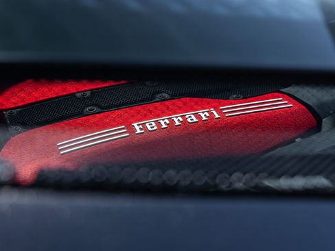 Used 2017 Ferrari 488 GTB RWD image 13