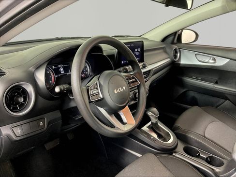 Used 2024 Kia Forte LXS FWD image 16