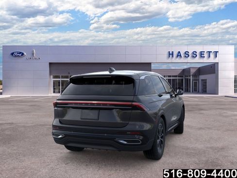 Used 2026 Lincoln Nautilus Premier w/ Equipment Group 102A AWD/4WD image 9