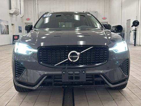 Used 2023 Volvo XC60 T8 Ultimate w/ Climate Package image 10