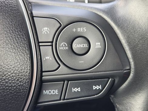 Used 2025 Toyota Corolla SE FWD image 23
