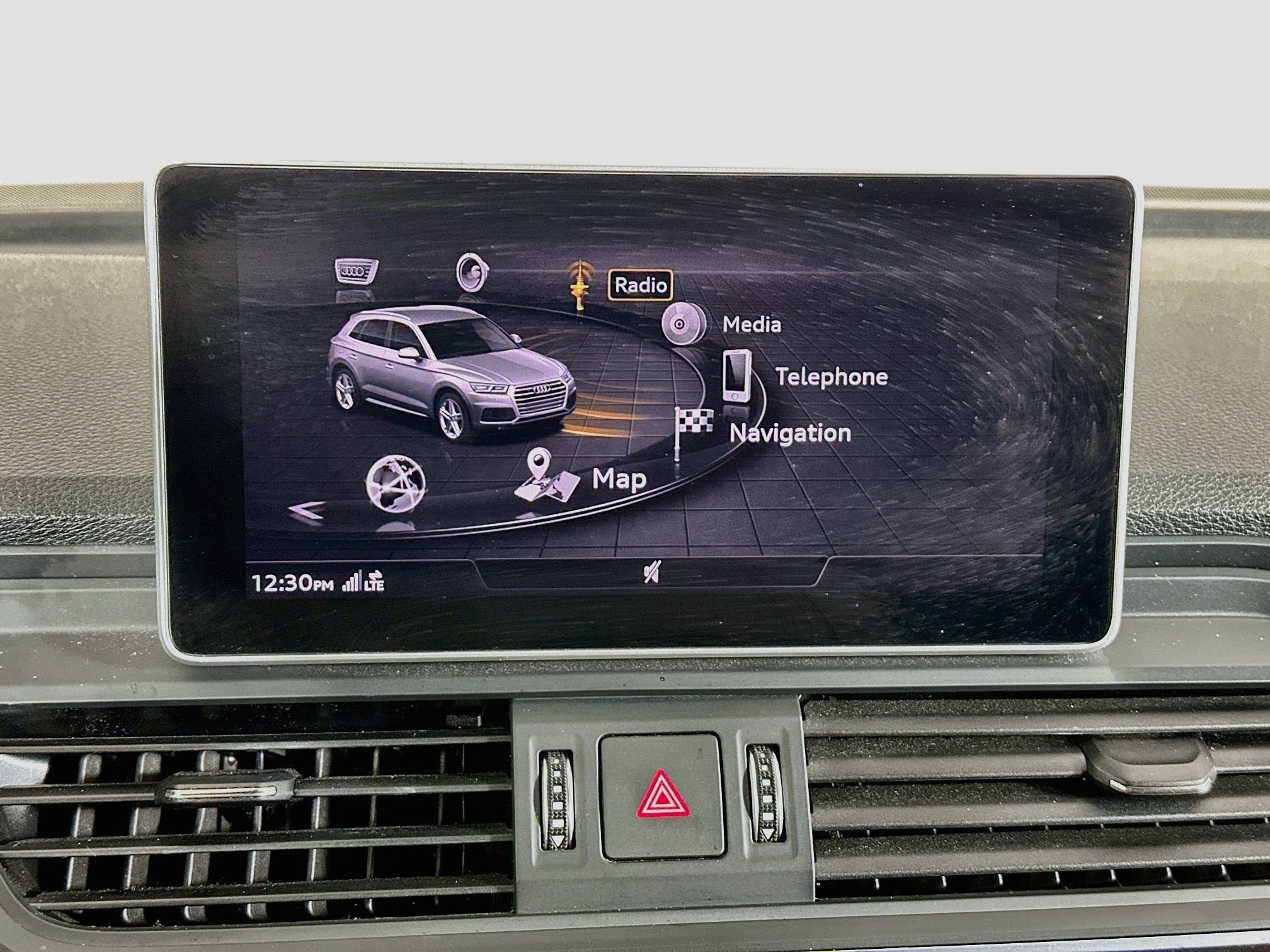 Used 2018 Audi Q5 2.0T Premium Plus AWD/4WD image 19