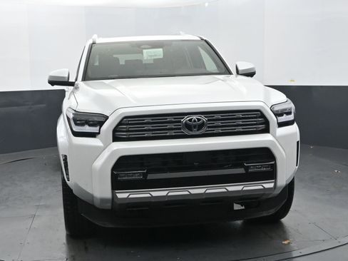 Used 2025 Toyota 4Runner Limited image 8