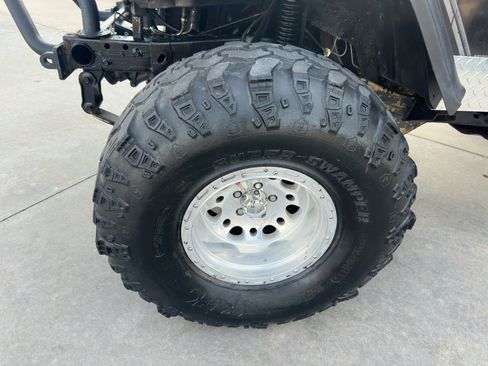 Used 1989 Jeep Wrangler Laredo image 35