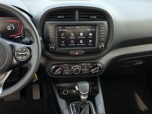 Used 2024 Kia Soul LX w/ Option Group 015 image 16