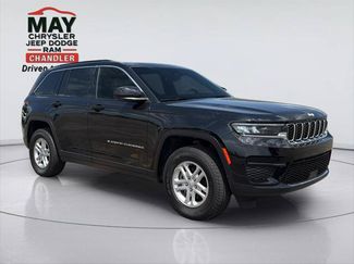 Certified 2024 Jeep Grand Cherokee Laredo w/ Trailer Tow Package AWD/4WD video 1