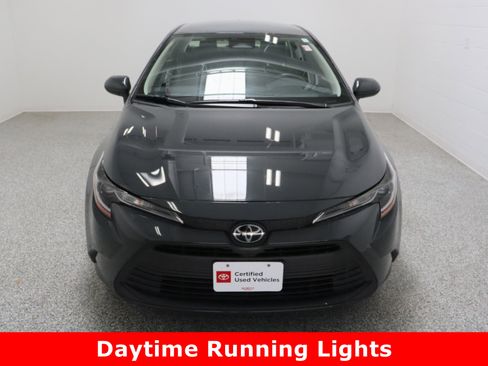 Certified 2023 Toyota Corolla LE image 3