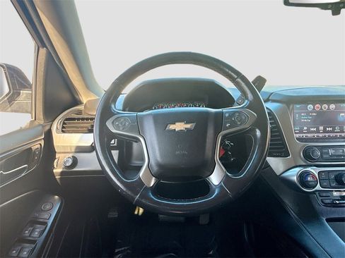 Used 2016 Chevrolet Suburban LS image 11
