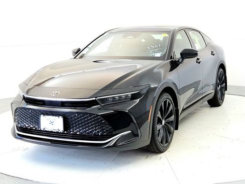 New 2026 Toyota Crown AWD/4WD image 2