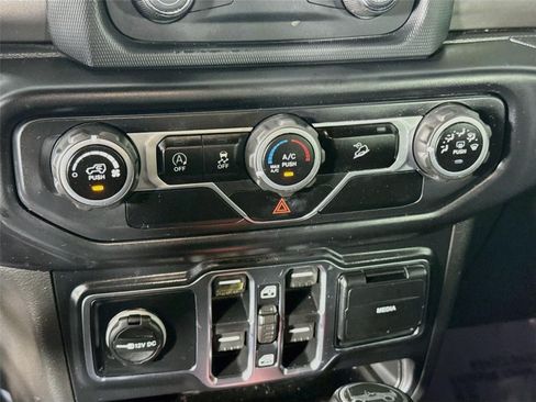 Used 2020 Jeep Wrangler Unlimited Sport S AWD/4WD image 16