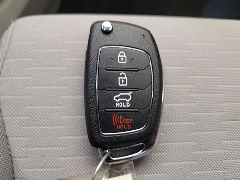 Used 2019 Hyundai Tucson SE AWD/4WD image 32