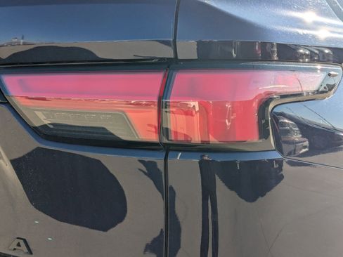 Used 2023 Toyota Sequoia Platinum image 13