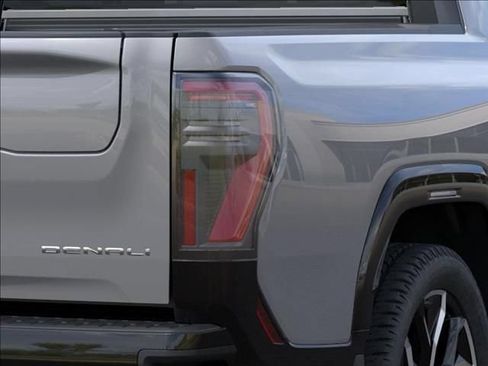 New 2025 GMC Sierra EV Denali AWD/4WD image 13