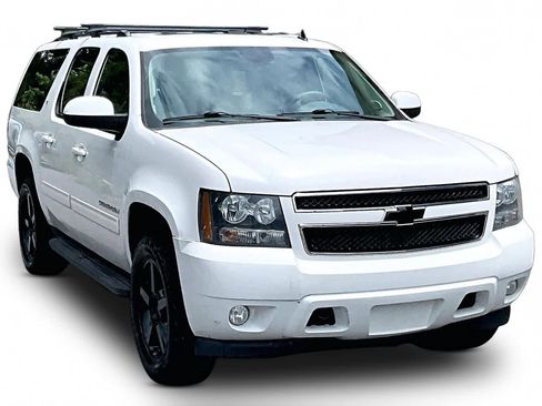 Used 2013 Chevrolet Suburban LT AWD/4WD image 2