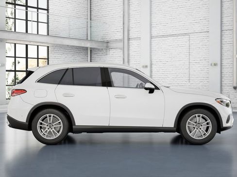New 2026 Mercedes-Benz GLC 300 image 11