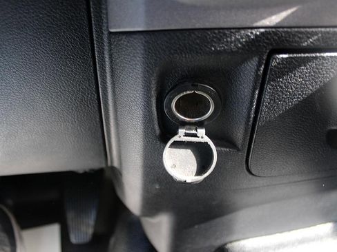 Used 2017 RAM 3500 Tradesman w/ Chrome Appearance Group image 23