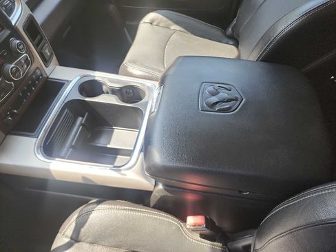 Used 2016 RAM 2500 Laramie AWD/4WD image 28