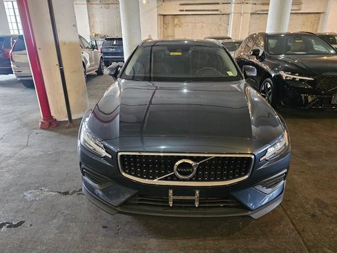 Used 2020 Volvo V60 T5 Cross Country w/ Protection Package Premier AWD/4WD image 7