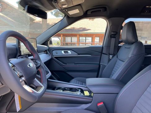 New 2026 Ford Explorer ST-Line w/ ST-Line Street Pack image 48