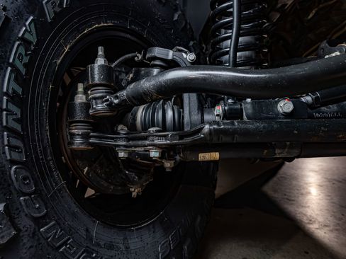 Used 2025 Jeep Gladiator Mojave image 13