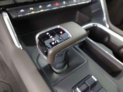 Used 2025 GMC Sierra 1500 Denali w/ Denali Reserve Package image 21