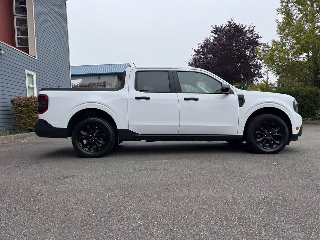 Used 2024 Ford Maverick XLT w/ XLT Luxury Package AWD/4WD image 2