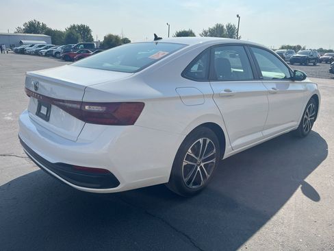 Used 2025 Volkswagen Jetta Sport FWD image 4