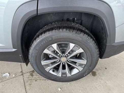 New 2026 Chevrolet Equinox LT w/ Convenience Package II image 11