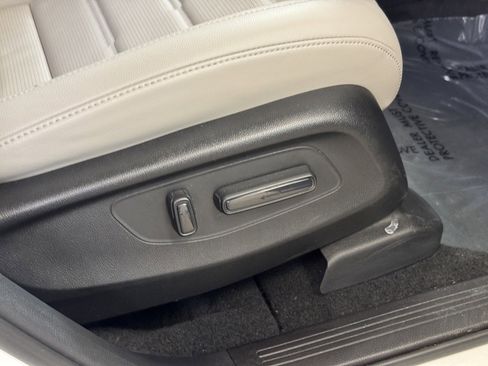 Used 2025 Honda CR-V EX-L image 28