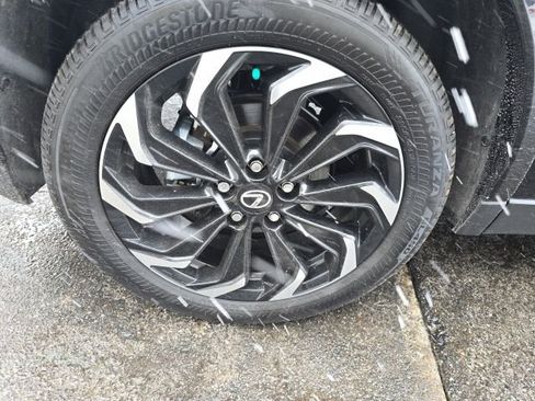 Used 2025 Lexus UX 300h AWD w/ Accessory Package (Z2) image 9