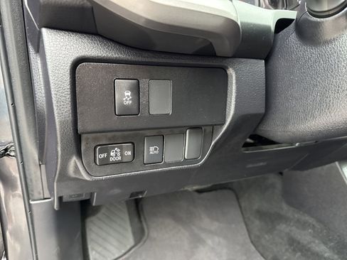 Used 2023 Toyota Tacoma SR5 RWD image 15