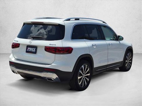 Used 2022 Mercedes-Benz GLB 250 4MATIC image 5