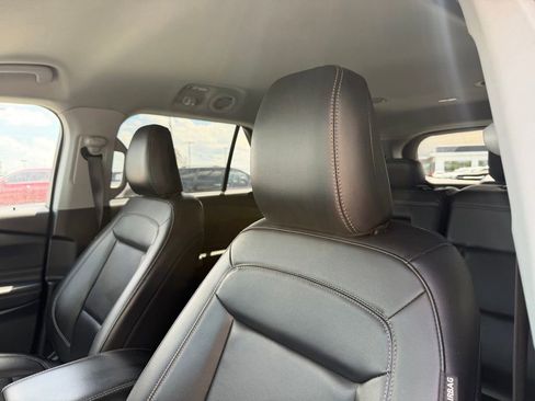 Used 2023 Ford Explorer XLT w/ Equipment Group 202A AWD/4WD image 11