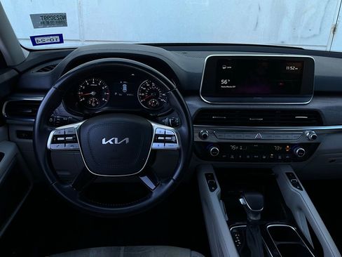 Used 2022 Kia Telluride EX w/ EX Premium Package image 15