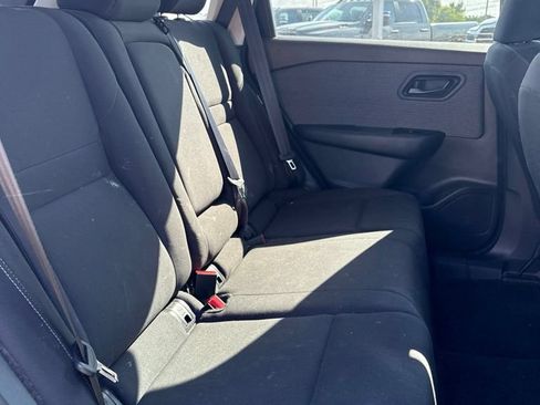 Used 2023 Nissan Rogue S FWD image 17