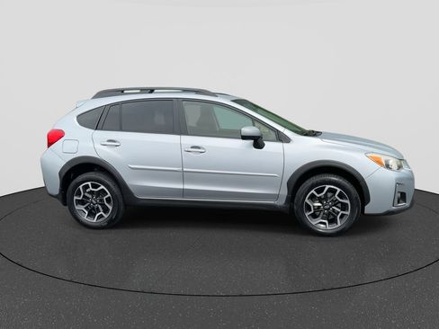 Used 2016 Subaru Crosstrek 2.0i Premium AWD/4WD image 9