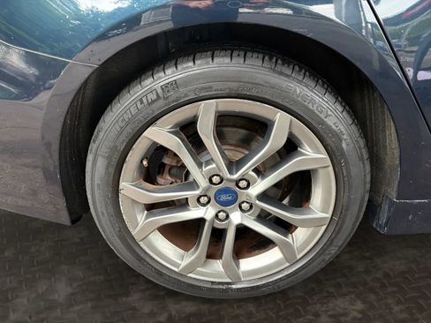 Used 2020 Ford Fusion SEL FWD image 39