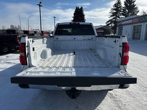 Used 2018 GMC Sierra 3500 SLE w/ Suspension Package, Off-Road AWD/4WD image 29