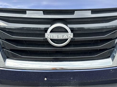 Used 2025 Nissan Pathfinder SV FWD image 29