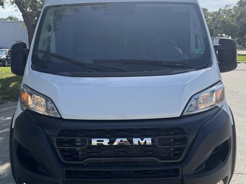 Used 2026 RAM ProMaster 2500 w/ Convenience Group FWD image 10