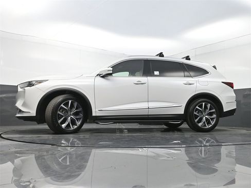 Used 2024 Acura MDX SH-AWD w/ Technology Package image 35
