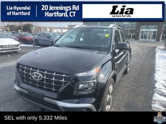 Certified 2025 Hyundai Venue SEL video 1
