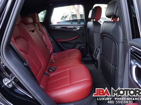 Used 2024 Porsche Macan AWD/4WD image 97