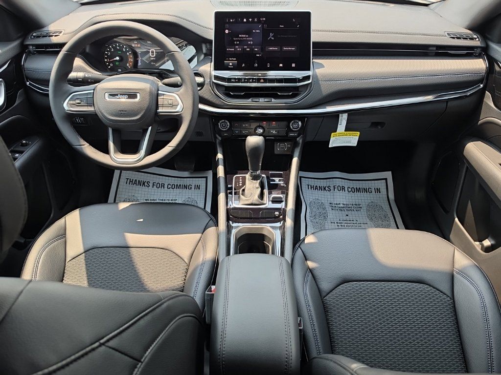 New 2026 Jeep Compass Latitude AWD/4WD image 19