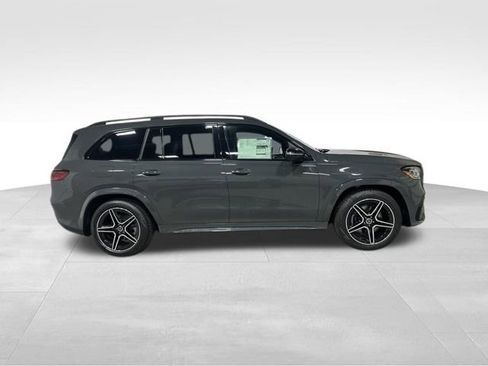 New 2026 Mercedes-Benz GLS 450 4MATIC image 3