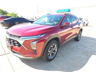 Used 2025 Chevrolet Trax LT FWD video 1